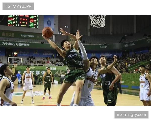 四川同曦冲突事件后续 篮协调查左朕年5.7秒投篮引争议